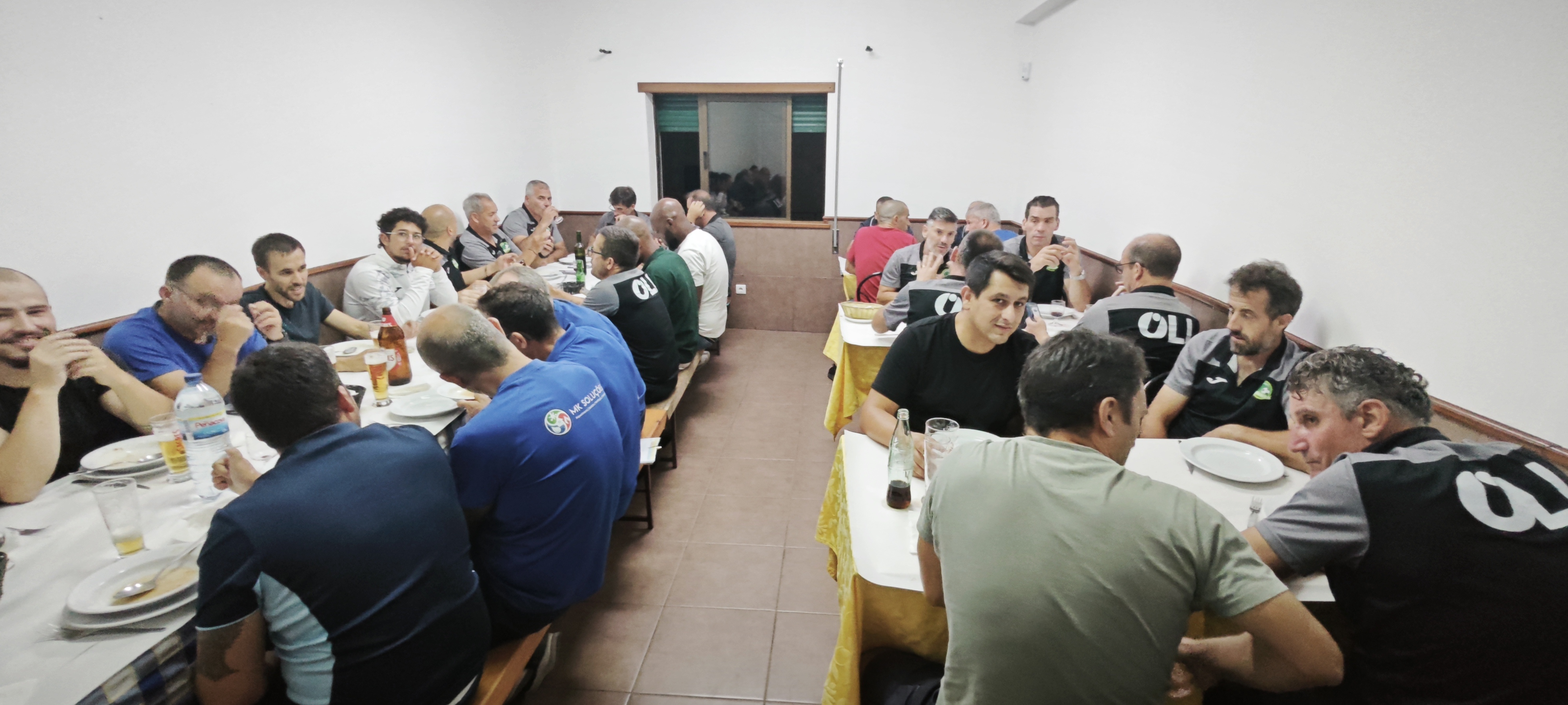 Convívio depois do jogo — fotografia 1